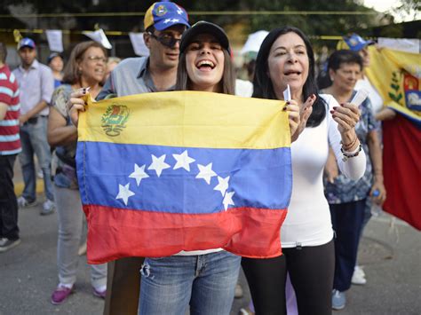 In Unofficial Vote Venezuelans Overwhelmingly Reject Constitutional Rewrite