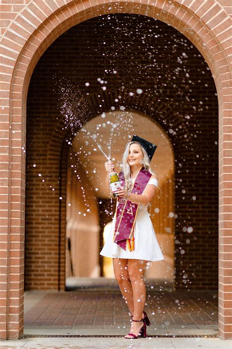 Graduation Picture Ideas Texas State Graduation Pictures Graduation Picture Poses