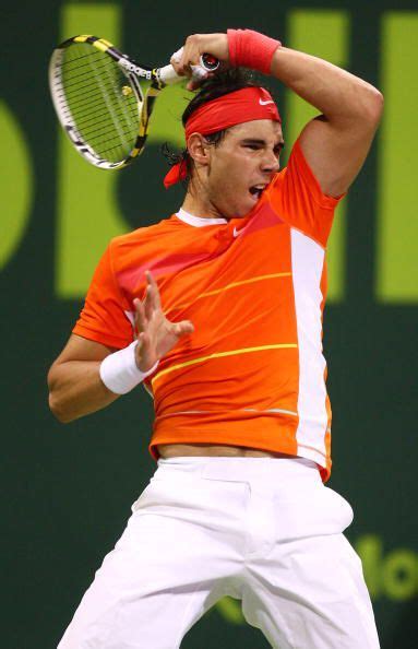 Die palette nadal junior mit den gleichen farben wie rafas schläger richtet sich an alle jungen sind sie auf der suche nach babolat nadal 23 tennisschläger? Rafael Nadal's Most Common Follow-Through