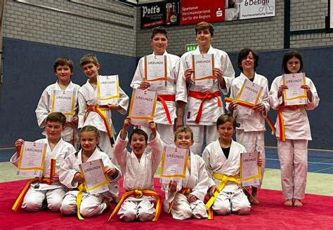 Erfolgreiche Gürtelprüfung für Judoka des JC Senden Judo Club Senden