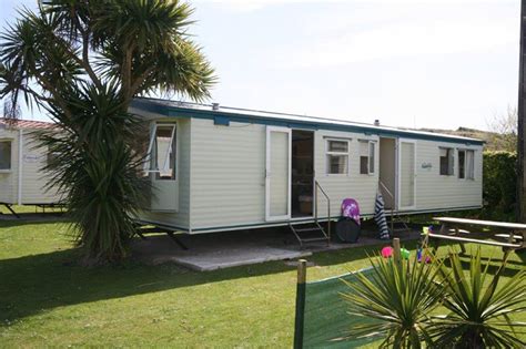 Holywell Bay Cornwall The Meadow Holiday Park Holiday Accommodation
