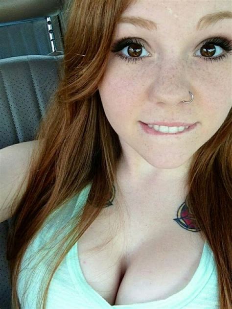 Beautiful Red Hair Beautiful Eyes I Love Redheads Hottest Redheads Freckles Girl Red Hair