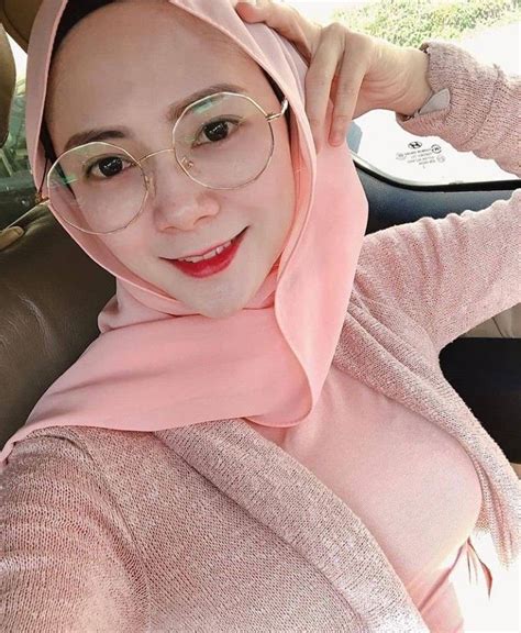 Pin By Limco Musroses On My Saves Beautiful Hijab Prety Girl Pretty Girl Face