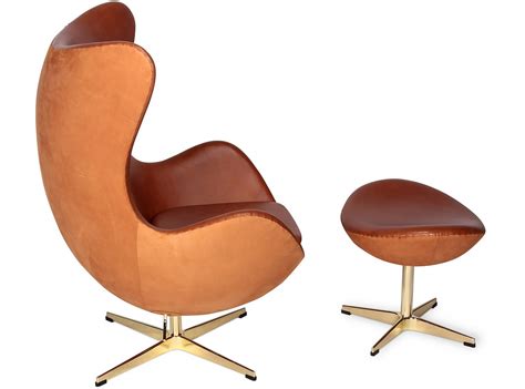 Designed with sprawling wing tips and amorphous form, the arne jacobsen styleì_egg chairì_is a study of opposites built from the most exacting design specifications. Egg Chair by Arne Jacobsen Nubuck (Anniversary Collector ...