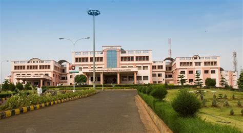 General college and department fees. S. Nijalingappa Medical College & HSK Hospital & Research ...