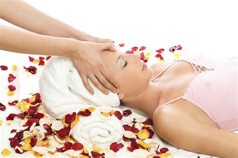 Holistic Facial Massage A Relaxing And Rejuvenating Treatment