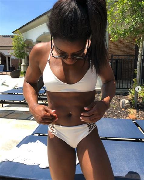 Simone Biles Bares Abs In Bikini Pic And Blasts Article Calling Her A