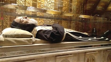 Last Day Visit Of St Padre Pios Incorrupt Body Youtube