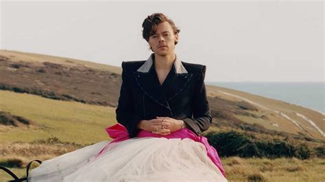 To view this video please enable javascript, and consider upgrading to a web browser that supports html5 video. Harry Styles Makes History as 'Vogue's' First-Ever Solo Male Cover Star, Talks Removing Fashion ...