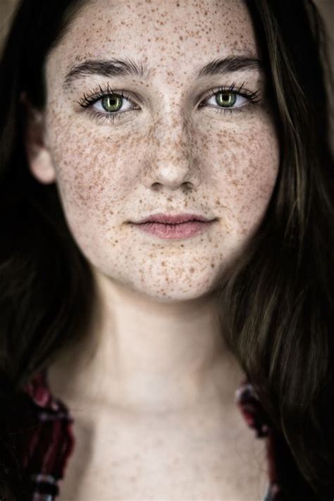 Stunning Portraits That Show Just How Beautiful Freckles Are Red Hair Freckles Cute Freckles