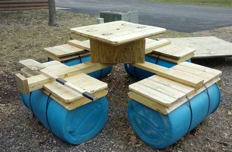 Why would you want to base your own picnic table? Floating Picnic Table | DIY projects for everyone!