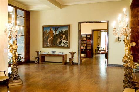 Appartata nel cuore di un signorile e tranquillo quartiere del centro milanese, villa necchi campiglio venne progettata nei primi anni '30 dall'architetto piero portaluppi su incarico delle sorelle nedda e gigina necchi e di. Villa Necchi Campiglio - Minnie Muse