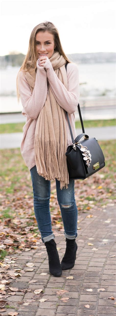 My Blogging Story Hello Gorgeous By Angela Lanter Blush Sweater Hipster Outfits Fall Fashion