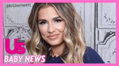 Jessie James Decker Is Pregnant Expecting Th Baby With Eric Decker YouTube