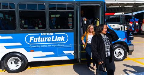 Take A Ride Into The Future Metro Unveils New Autonomous Shuttle And