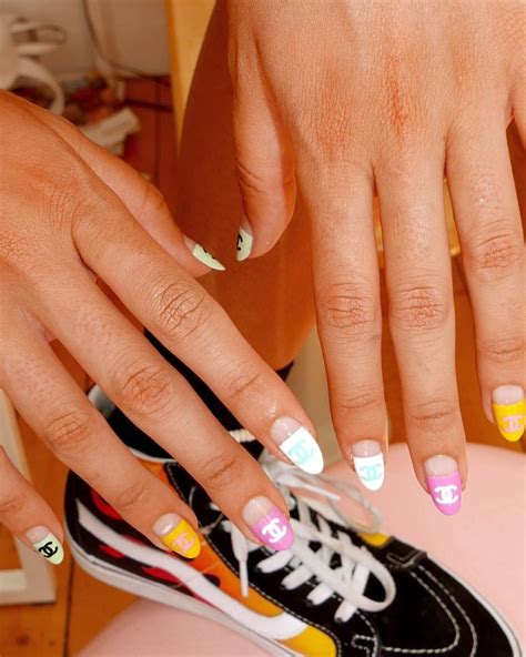 See which of your friends have been to the nail club. Pin på nails