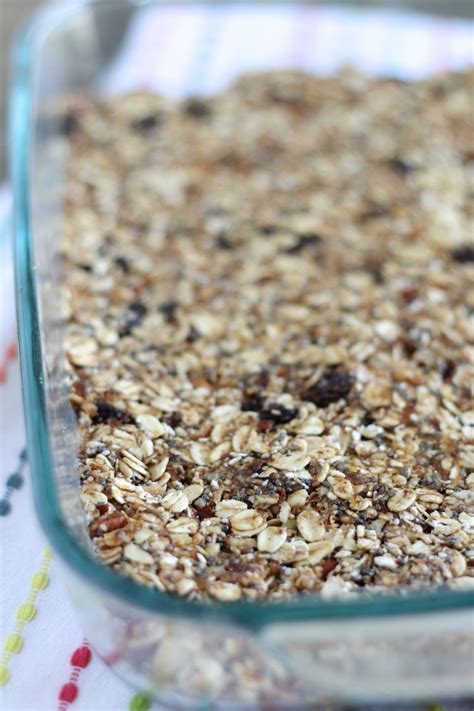 Perfect to throw in lunches or in your purse for travel. No-Bake Nut and Oat Granola Bars Recipe -- Little Chef Big ...