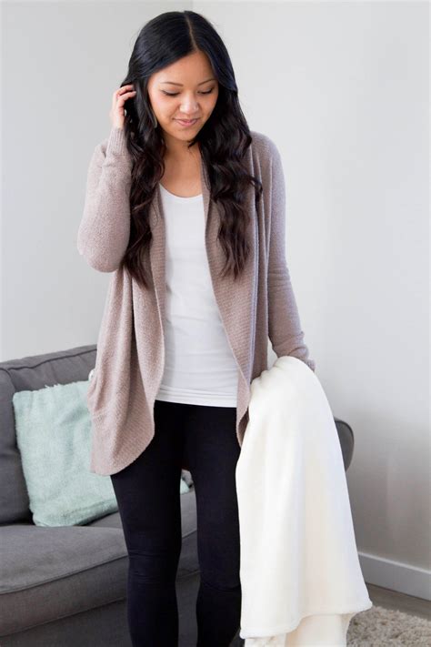 Comfy Outfits to Lounge In At Home