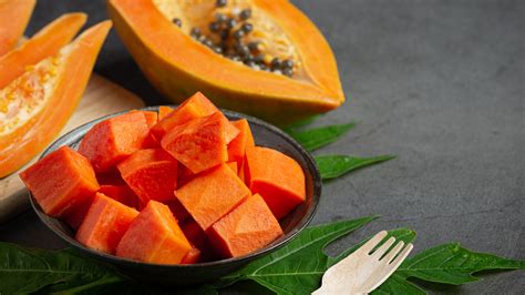 Papaya Benefits And Nutritional Facts