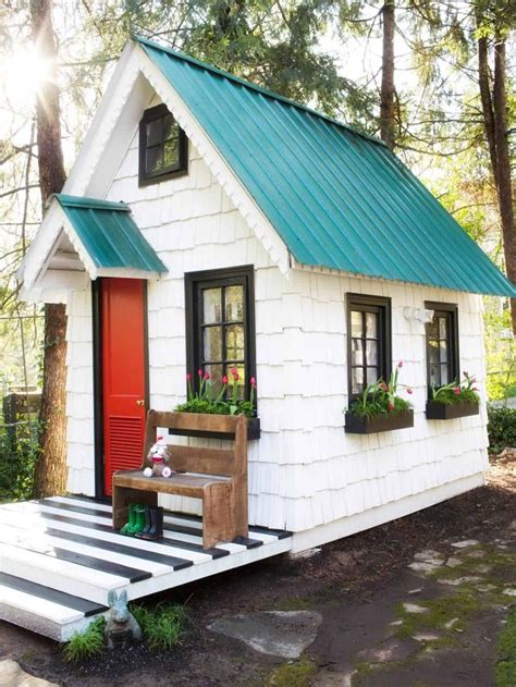 20 Cool Initiatives Of How To Makeover Small Backyard Shed Ideas