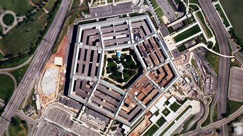 Satellite Zoom Into Us Pentagon 24fps Stock Footagepentagonzoom