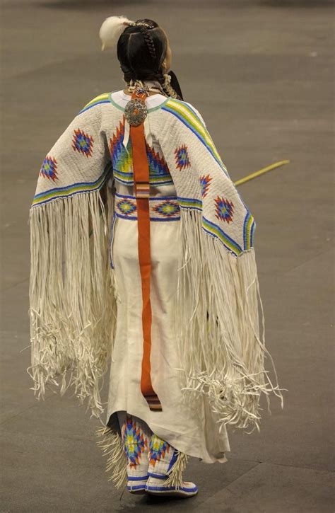 Tȟatȟaŋka ⊕ On Twitter Native American Clothing Native American Dress Native American Fashion