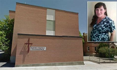 Lesbian Teacher Fired For Becoming Pregnant Sues Catholic School For Discrimination Daily Mail
