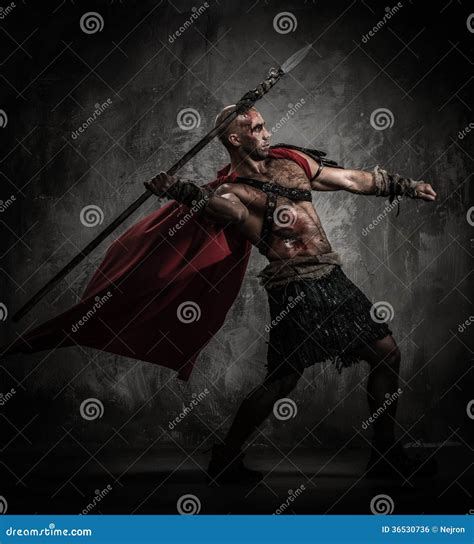 Verletzter Gladiator Mit Stange Stockfoto Bild Von Person Muskeln
