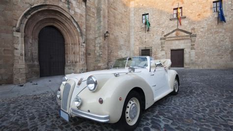 Hiring A Classic Vintage Wedding Car Things To Consider Cardinal Bridal