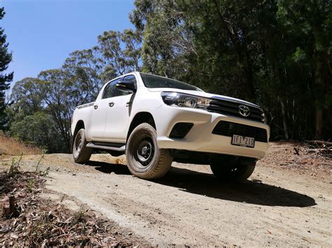 2016 Hilux Sr Dual Cab 4x4 Manual Review Tough Capable And Ready To