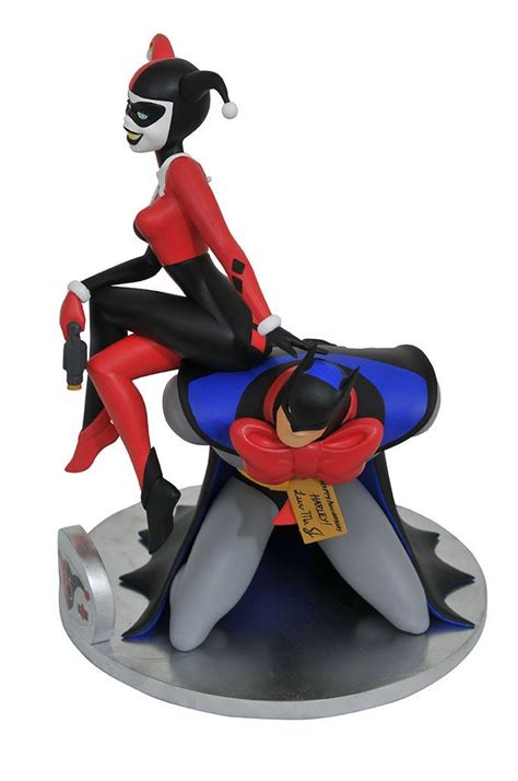 diamond select toys and collectibles llc dc gallery deluxe batman tas harley quinn 25th