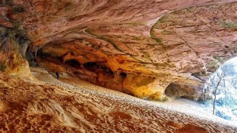 The Hike To Sand Cave In Kentucky Is An Out Of This World Experience