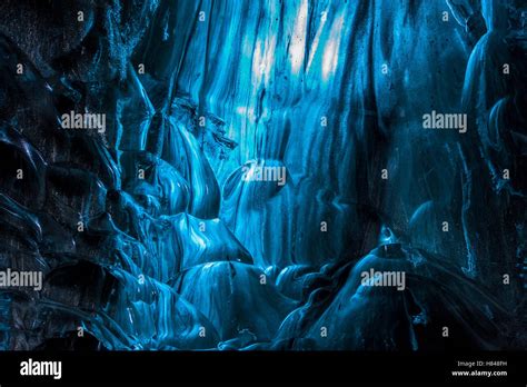 Skaftafell Ice Caves Hi Res Stock Photography And Images Alamy