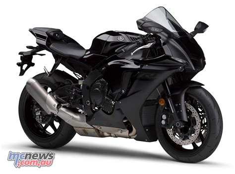 By steve rose, publisher, bennetts bikesocial. 2020 Yamaha YZF-R1 and 2020 YZF-R1M here now ...