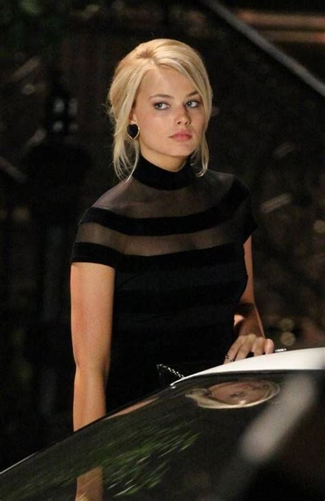 Margot Robbie Wolf Of Wall Street Clothes