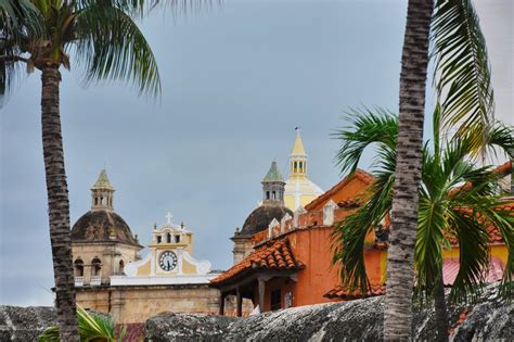 Historia De Colombia On Twitter Cartagena De Indias Al Fondo Se