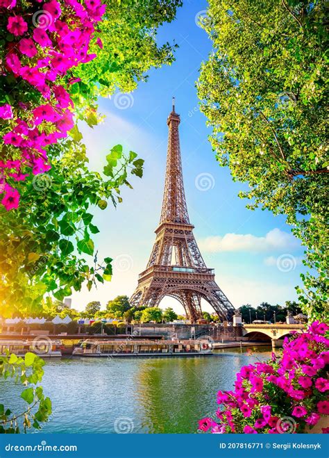 Eiffel Tower In Spring Stock Image Image Of Urban France 207816771