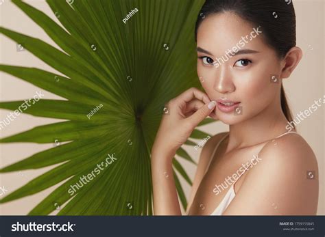 Asian Girl Leaf Images Stock Photos Vectors Shutterstock