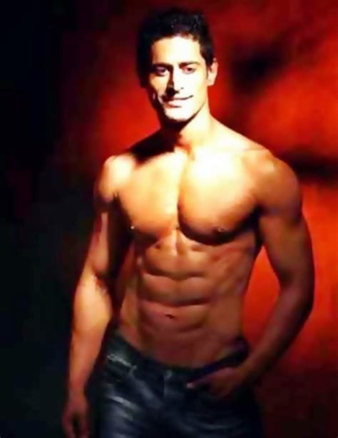 10 Hot Pics Of Mohit Raina That Will Make You Swoon Over His Manly Ways