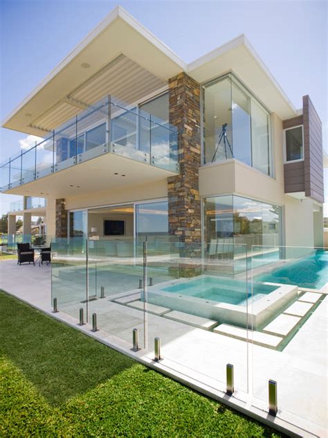 17 Stunning Glass Balcony House Design Ideas