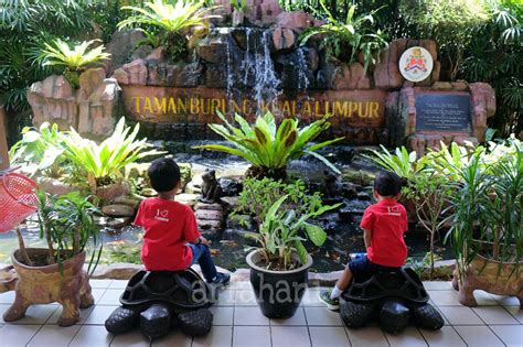 Untuk masuk ke kampung budaya 1 malaysia dan area taman ini tidak dipungut bayaran. arfahani.blogspot.my : Jalan- Jalan : Taman Burung Kuala ...