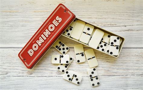 Play Dominoes Healthysilope