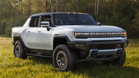 Gmc Hummer Ev Will Reportedly Top More Than 9000 Pounds Online Ev