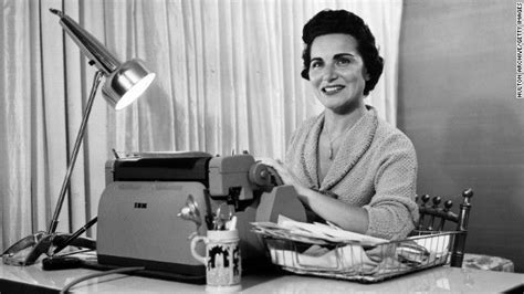 Pauline Phillips Longtime Dear Abby Advice Columnist Dies At 94 Cnn
