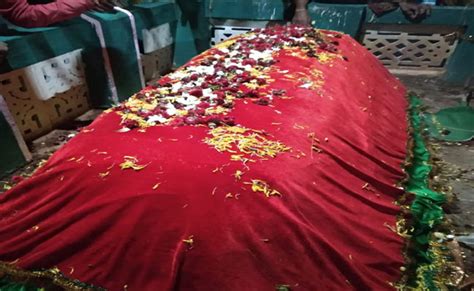 Tomb Moving In Dargah At Podalakur Nellore Sakshi