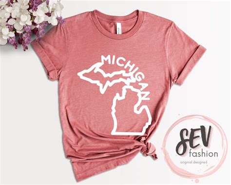 Michigan State Map T Shirt Michigan Travel Souvenir T Shirt Etsy