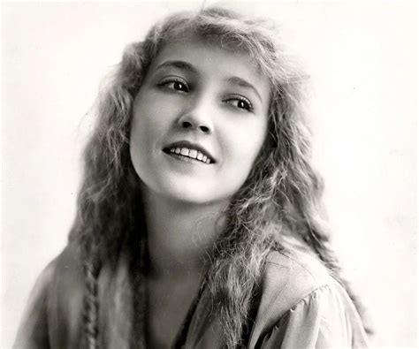 Bessie Love Silent Love Silent Film Vintage Portraits Vintage