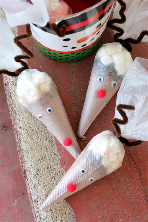 Easy Diy Reindeer Hot Chocolate Cones Creative Homemaking