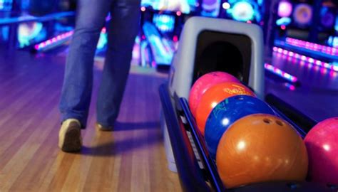 Ten Pin Bowling The Most Addictive Indoor Sport On Gods Green Earth