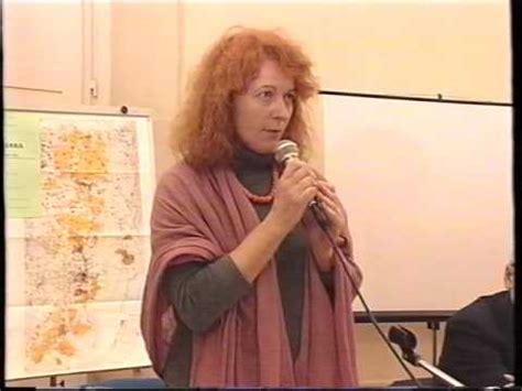 Il medico e fondatore di emergency aveva di guerra per il comitato internazionale della croce rossa in scenari come l'afghanistan e la somalia, ha fondato emergency nel 1994 con la moglie teresa sarti. TERESA SARTI STRADA NO ALLA GUERRA FIRENZE 2002, I parte ...